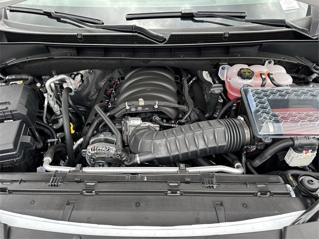 GMC Yukon Vehicle Full-screen Gallery Image 27