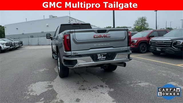 GMC Sierra 3500HD Vehicle Full-screen Gallery Image 09