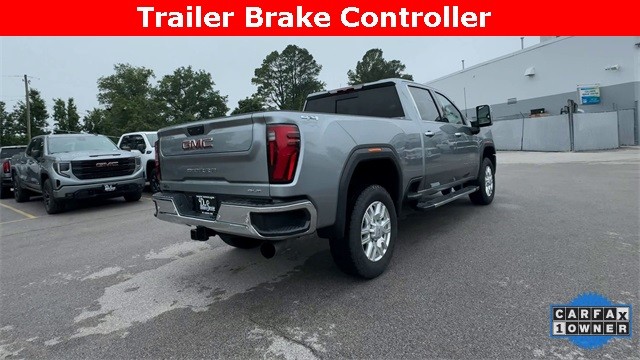 GMC Sierra 3500HD Vehicle Full-screen Gallery Image 10