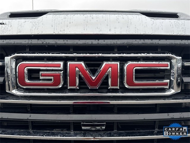 GMC Sierra 3500HD Vehicle Full-screen Gallery Image 35