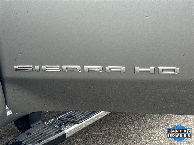 GMC Sierra 3500HD Vehicle Full-screen Gallery Image 36