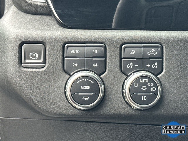 GMC Sierra 3500HD Vehicle Full-screen Gallery Image 39