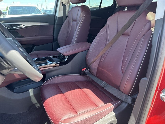 Buick Envision Vehicle Full-screen Gallery Image 11