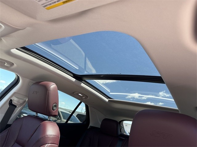 Buick Envision Vehicle Full-screen Gallery Image 22