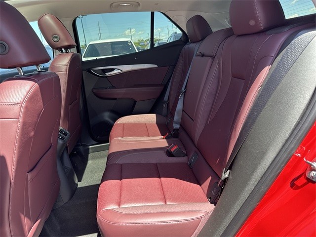 Buick Envision Vehicle Full-screen Gallery Image 23