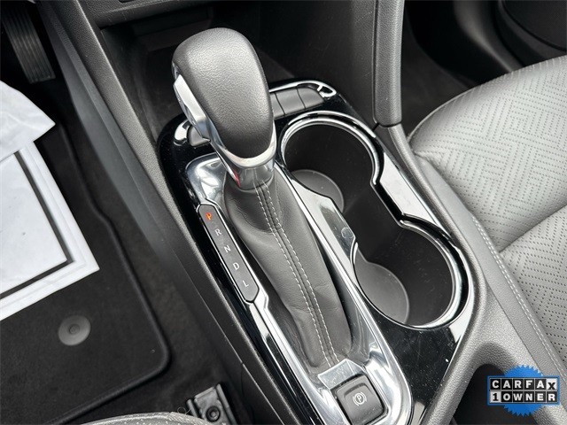 Buick Encore GX Vehicle Full-screen Gallery Image 19