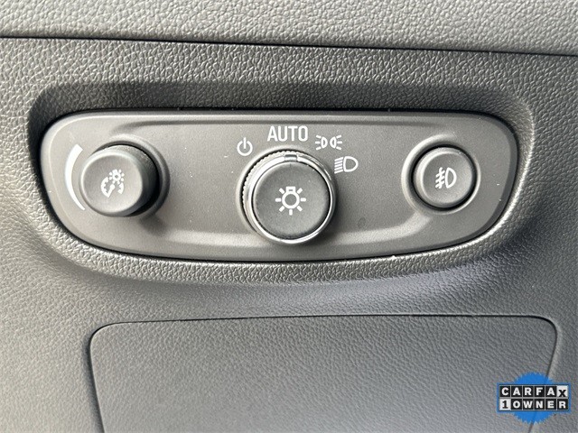 Buick Encore GX Vehicle Full-screen Gallery Image 36