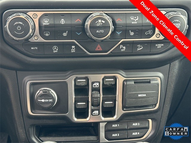 Jeep Wrangler Unlimited Vehicle Full-screen Gallery Image 22