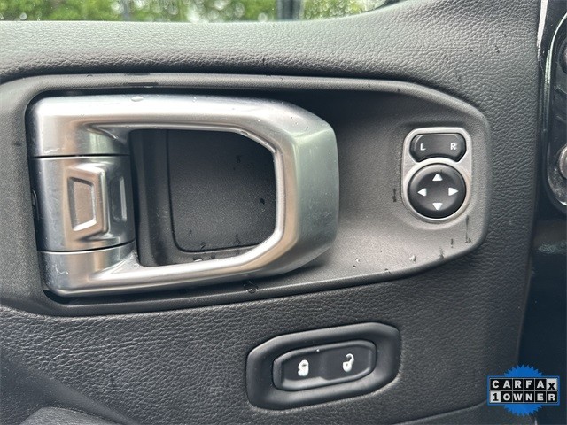 Jeep Wrangler Unlimited Vehicle Full-screen Gallery Image 27