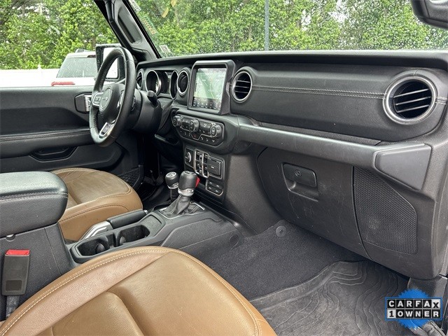 Jeep Wrangler Unlimited Vehicle Full-screen Gallery Image 32