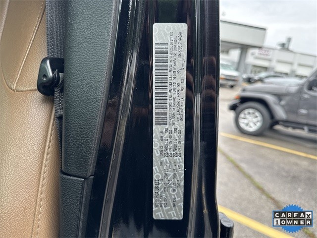 Jeep Wrangler Unlimited Vehicle Full-screen Gallery Image 37