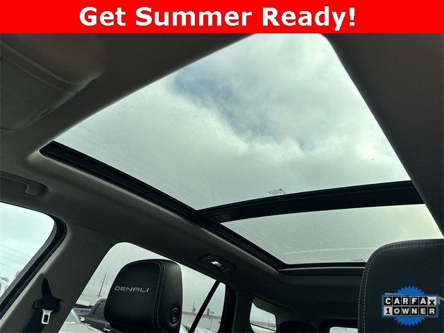 GMC Terrain Vehicle Full-screen Gallery Image 13