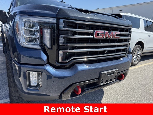 GMC Sierra 2500HD Vehicle Full-screen Gallery Image 03