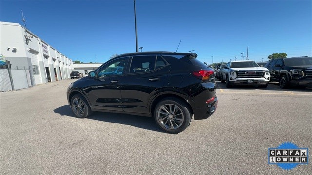 Buick Encore GX Vehicle Full-screen Gallery Image 07