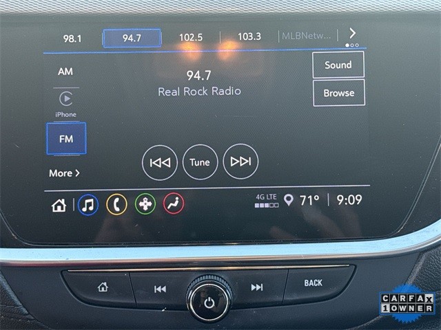 Buick Encore GX Vehicle Full-screen Gallery Image 17