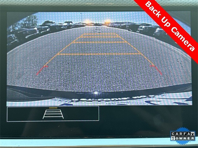 Buick Encore GX Vehicle Full-screen Gallery Image 18