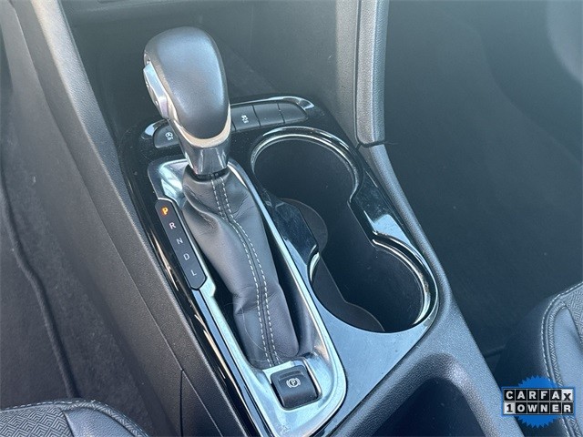 Buick Encore GX Vehicle Full-screen Gallery Image 19