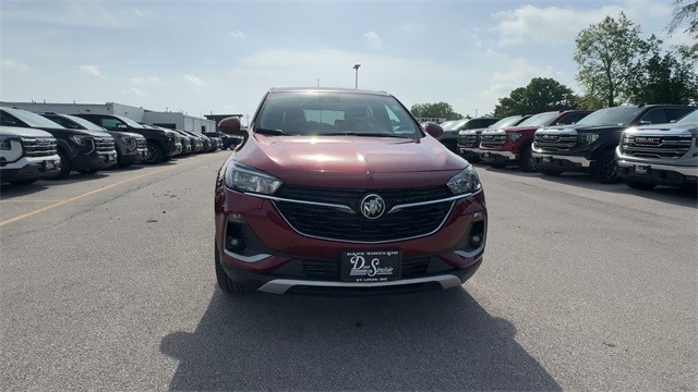 Buick Encore GX Vehicle Full-screen Gallery Image 03