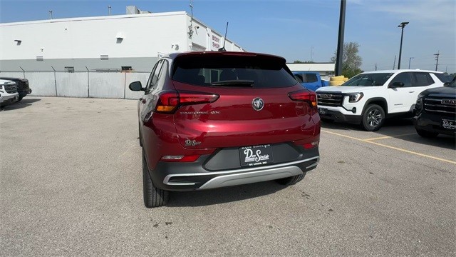 Buick Encore GX Vehicle Full-screen Gallery Image 09