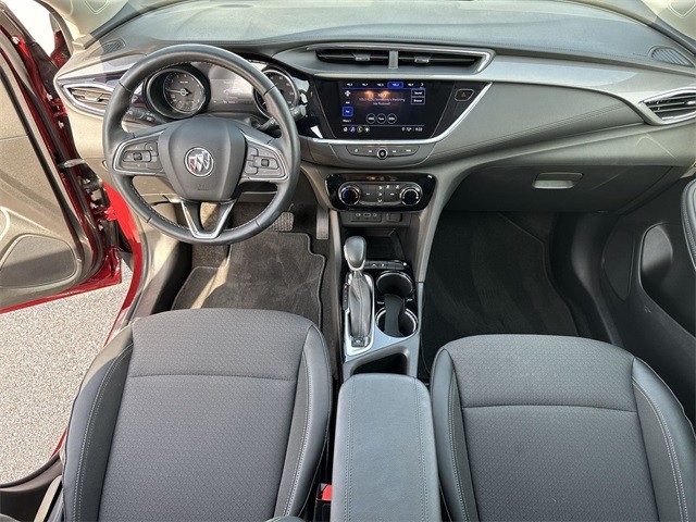 Buick Encore GX Vehicle Full-screen Gallery Image 23