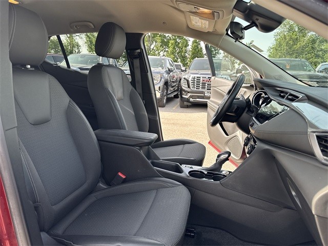 Buick Encore GX Vehicle Full-screen Gallery Image 29