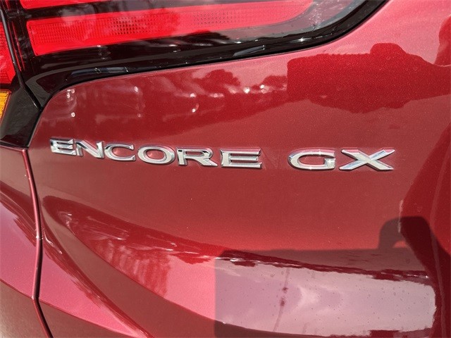 Buick Encore GX Vehicle Full-screen Gallery Image 33