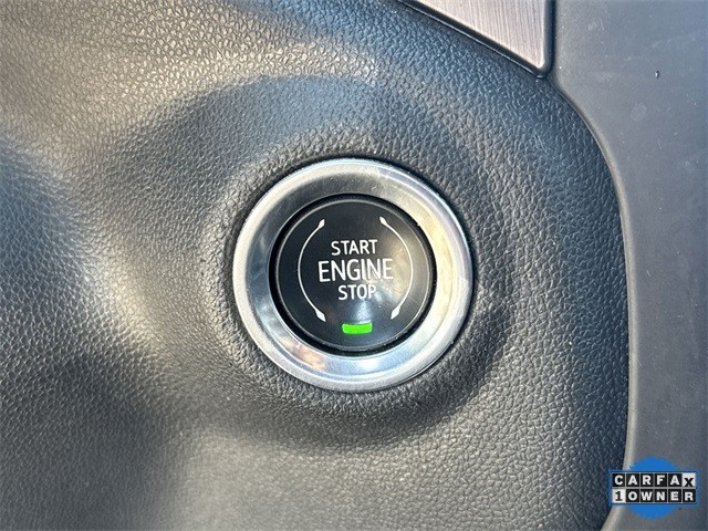 GMC Sierra 1500 Vehicle Full-screen Gallery Image 21