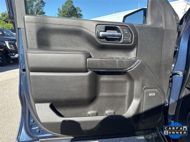 GMC Sierra 1500 Vehicle Full-screen Gallery Image 26