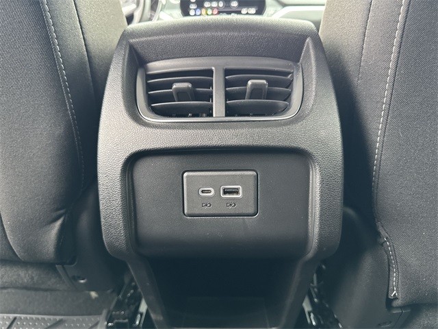 Chevrolet Blazer Vehicle Full-screen Gallery Image 24