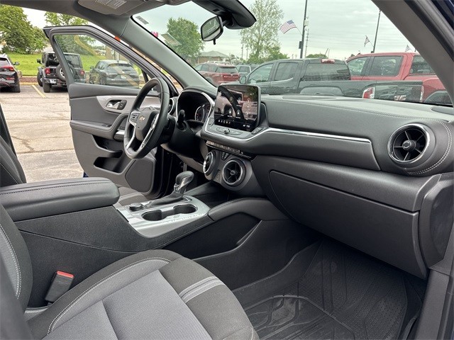 Chevrolet Blazer Vehicle Full-screen Gallery Image 31