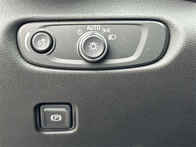 Chevrolet Blazer Vehicle Full-screen Gallery Image 37