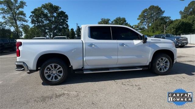 Chevrolet Silverado 1500 Vehicle Full-screen Gallery Image 11