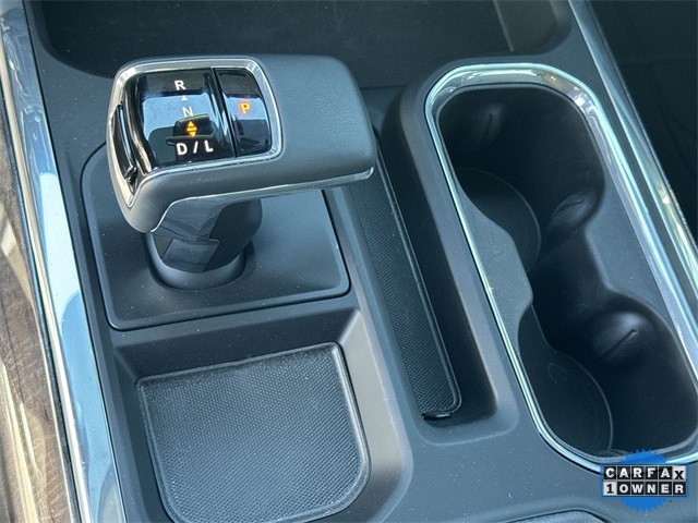 Chevrolet Silverado 1500 Vehicle Full-screen Gallery Image 20