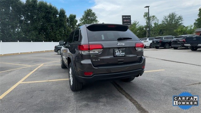 Jeep Grand Cherokee Vehicle Full-screen Gallery Image 09