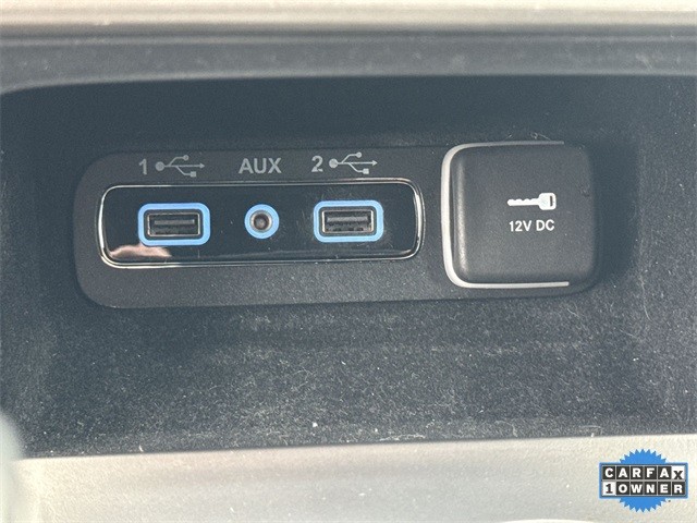 Jeep Grand Cherokee Vehicle Full-screen Gallery Image 37
