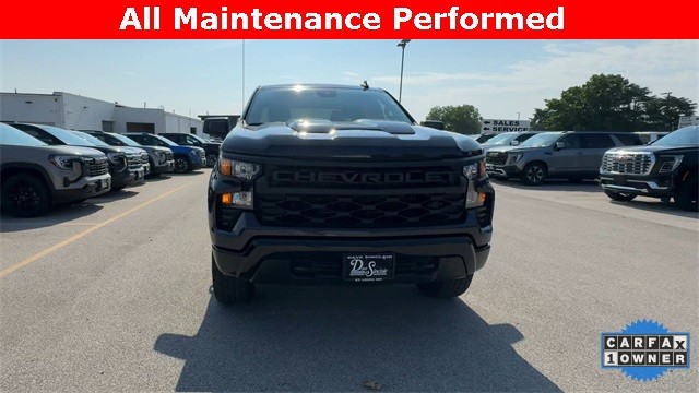 Chevrolet Silverado 1500 Vehicle Full-screen Gallery Image 03