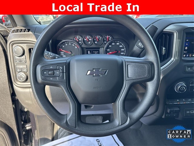 Chevrolet Silverado 1500 Vehicle Full-screen Gallery Image 14