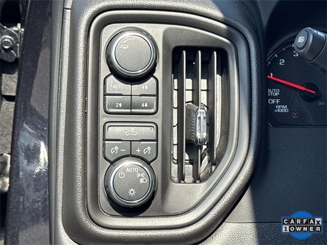 Chevrolet Silverado 1500 Vehicle Full-screen Gallery Image 37