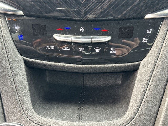Cadillac XT6 Vehicle Full-screen Gallery Image 22