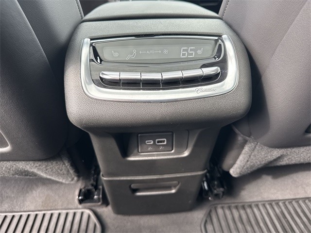 Cadillac XT6 Vehicle Full-screen Gallery Image 26