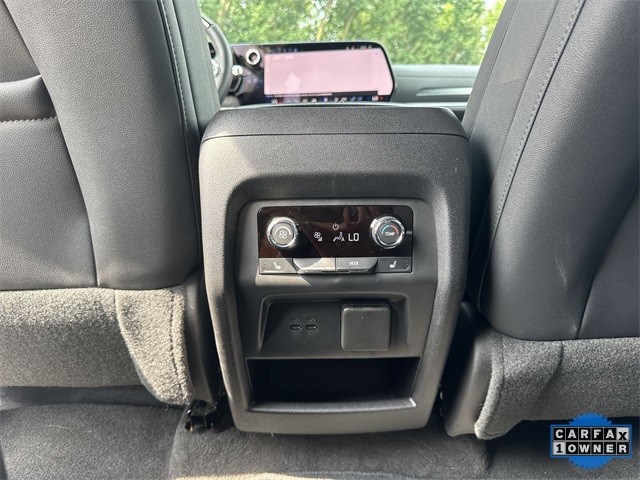 Chevrolet Traverse Vehicle Full-screen Gallery Image 25