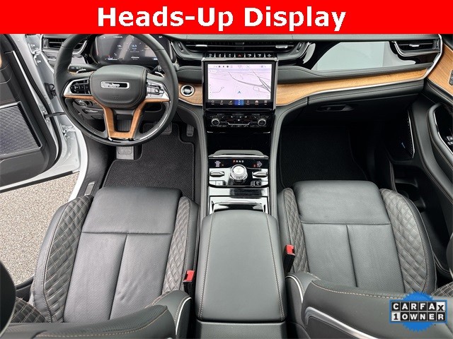 Jeep Grand Cherokee L Vehicle Full-screen Gallery Image 25