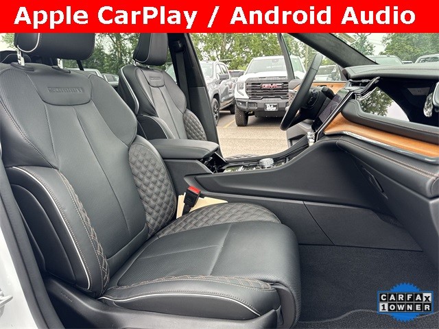 Jeep Grand Cherokee L Vehicle Full-screen Gallery Image 33