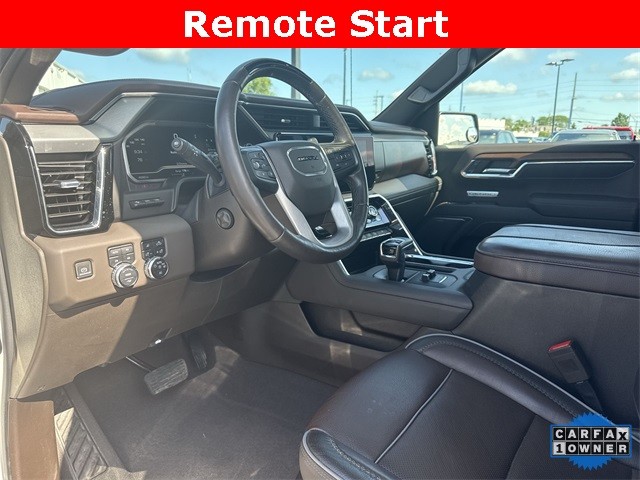 GMC Sierra 1500 Vehicle Full-screen Gallery Image 13