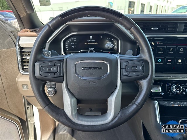 GMC Sierra 1500 Vehicle Full-screen Gallery Image 14