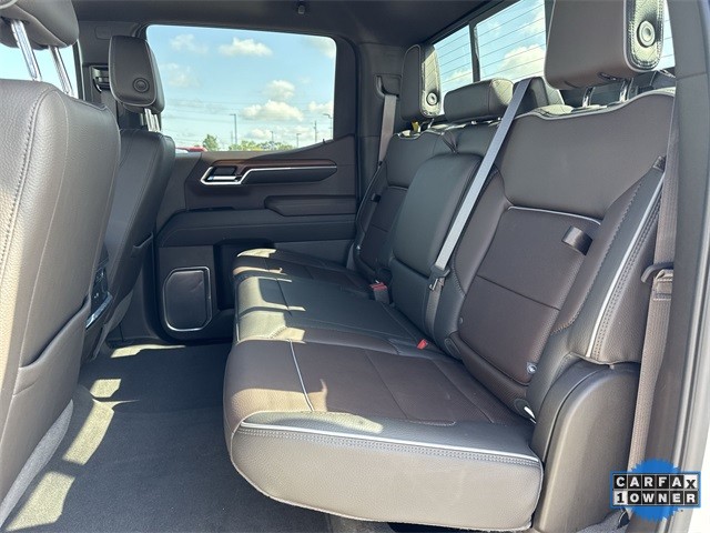 GMC Sierra 1500 Vehicle Full-screen Gallery Image 30
