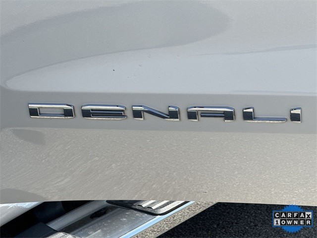 GMC Sierra 1500 Vehicle Full-screen Gallery Image 37