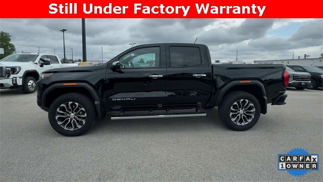 GMC Canyon Vehicle Full-screen Gallery Image 06