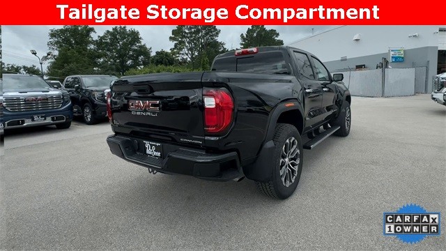 GMC Canyon Vehicle Full-screen Gallery Image 10