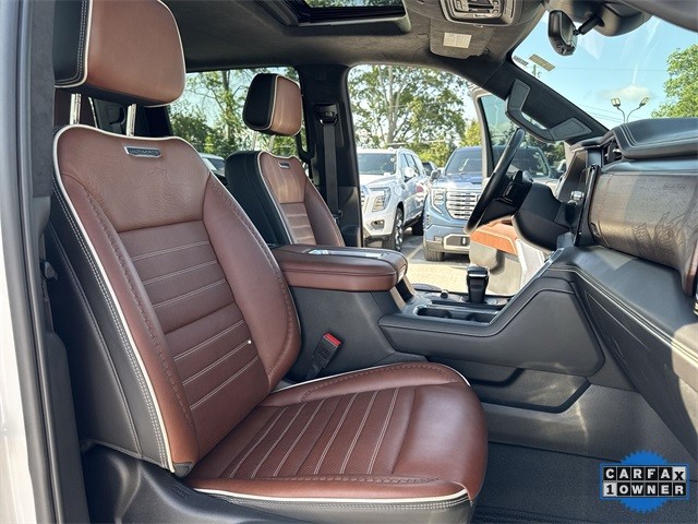 GMC Sierra 1500 Vehicle Full-screen Gallery Image 33